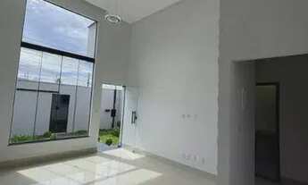 Imagem 2: Casa para venda tem 120 metros quadrados com 2 quartos em Água Verde - Curitiba - PR