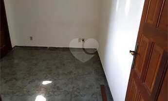 Imagem 7: Ótimo apartamento tipo casa, vazio, andar superior [VP