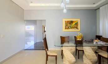 Imagem 6: Casa Condomínio Jardins Lisboa com 3 quartos suíte Master com banheira