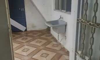 Imagem 6: Aluga-se casa com cozinha, sala, quarto, lavanderia