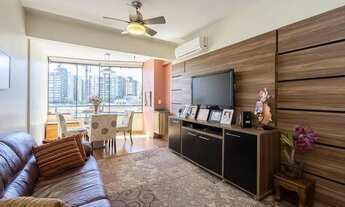 Imagem: Apartamento com 2 Dormitorio(s) localizado(a)