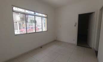 Imagem 2: Casa Terrea Comercial Picanço-2dorms+edicula,3vagas-R$ 3.700,00 + iptu
