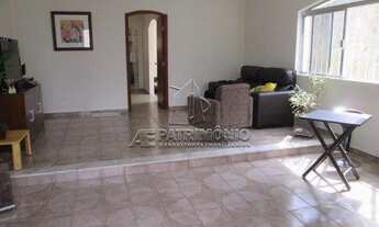 Imagem: Casa à venda com 3 dormitórios em Saira