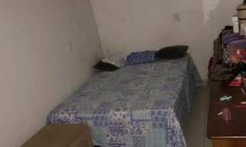 Imagem 3: Alugo casa com 3 quartos e dois banheiros e ampla área