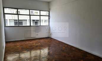 Imagem 2: Apartamento em rua tranquila no Humaitá