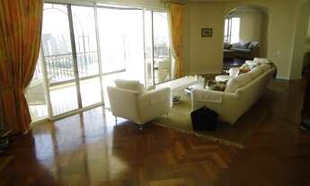 Imagem 2: Neoclássico: vista privilegiada, 4 stes, 2 amplos terraços, 354m util, 5 vagas e Andar alt