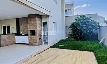 Imagem 3: Excelente sobrando à venda no Alphaville Araguaia 5 suítes e 1 master com varanda e hidrom