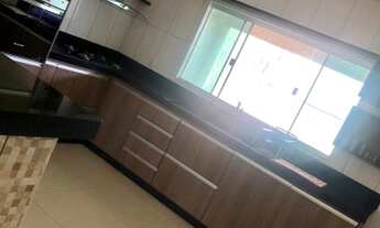 Imagem 7: Sobrado para venda tem 240 metros quadrados com 3 quartos