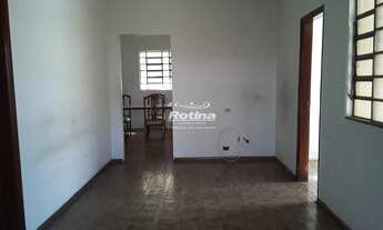 Imagem 4: Casa à venda, 6 quartos, 1 suíte, 2 vagas, Martins - Uberlândia/MG