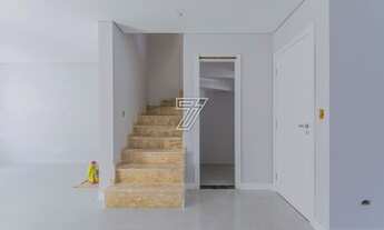 Imagem 7: Sobrado para venda possui 149 metros quadrados com 3 quartos em Uberaba - Curitiba - PR