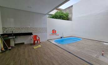 Imagem 2: Casa no Forest Hill com 3 Suítes 150m²