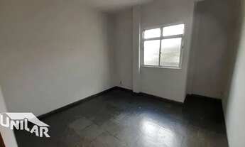 Imagem 4: Apartamento com 3 dormitórios para alugar, 105 m² por R$ 985,00/mês - Eucaliptal - Volta R