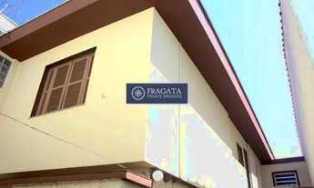 Imagem 4: Casa em rua tranquila