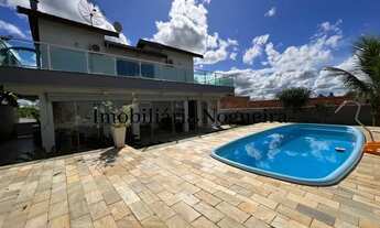 Imagem 2: Casa com 4 dormitórios a venda no Ninho Verde 1, excelente área de lazer com piscina