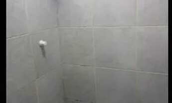 Imagem 5: Kitnet Jiquia Areias 650,00 incluso água luz