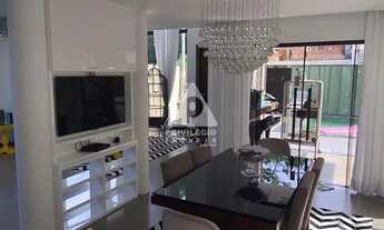 Imagem: Casa em Condomínio à venda, 3 quartos