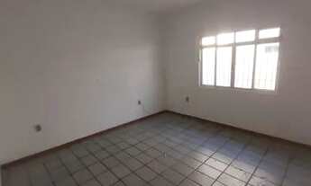 Imagem 4: ALUGA CASA DE 3 DORMITÓRIOS COM PÁTIO GRANDE