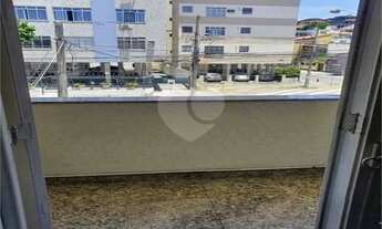 Imagem 2: Casa com 5 Quartos à Venda com 309 m²