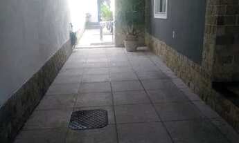 Imagem 2: 4 quartos localizado no bairro Débora, próximo ao West Shopping