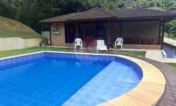 Imagem 3: Sobrado com 4 dormitórios para venda na Serra da Cantareira em São Paulo