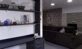 Imagem: Casa à venda 4 Quartos, 2 Vagas, 340M²