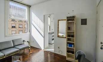 Imagem 2: Apartamento para Aluguel - Centro Histórico, 1 Quarto, 39 m2