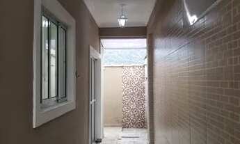 Imagem 2: VENDO CASA NA RUA DA AMENDOEIRA REFORMADA