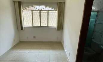 Imagem 3: Casa Comercial ou Residencial na Cachoeirinha (Prox Terminal 2) 3 Suites Poço Artesiano