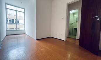 Imagem 2: Apartamento para aluguel possui 58 metros quadrados com 2 quartos em Centro - Juiz de Fora