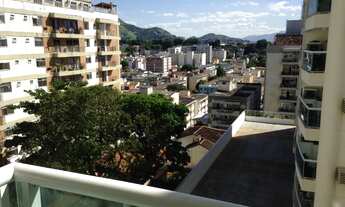 Imagem 3: Excelente Apto 2 quartos 1 suíte, ampla sala , cozinha, varanda c/ churrasqueira e bancada