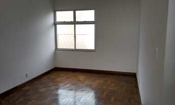 Imagem 2: Apto todo reformado 02 quartos + DCE ao lado Contorno + garagem coberta