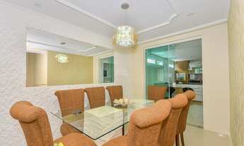 Imagem 2: Sobrado triplex em cond fechado com 8 unidades, próx ao Jd Botânico à venda no Cajuru em C