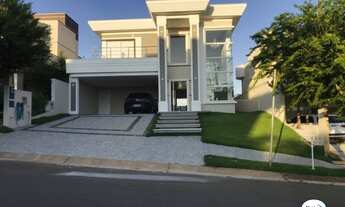 Imagem 2: Casa Sobrado com 3 suítes, 237m² de construção a venda no Swiss Park, Campinas, SP