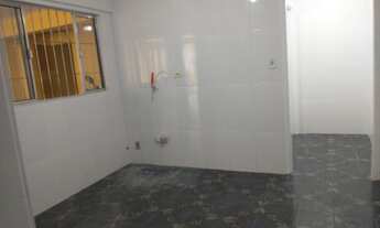 Imagem 5: Casa reformada quarto e cozinha, excelente localização fácil acesso a transporte público