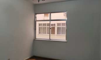 Imagem 2: Sala e quarto com garagem