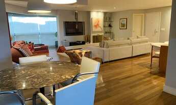 Imagem 2: Apartamento para aluguel tem 204 metros quadrados com 2 quartos