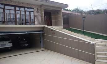 Imagem 2: CURITIBA - Casa Padrão - Parolin