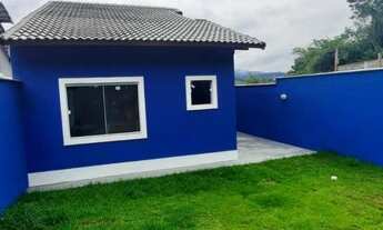 Imagem 2: Casa para Venda em Maricá, Itapeba, 2 dormitórios, 1 suíte, 2 banheiros, 3 vagas