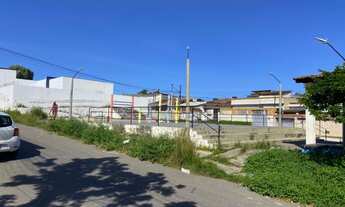 Imagem 2: S- VENDO CASA COM TERRENO EM ÓTIMA LOCALIZAÇÃO