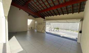 Imagem 2: Casa Térrea - Residencial Parque dos Sinos - Jacareí - 3 Dormitórios - 200m²