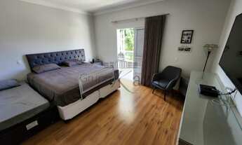 Imagem 4: Casa de condomínio para venda possui 285 metros quadrados com 4 quartos