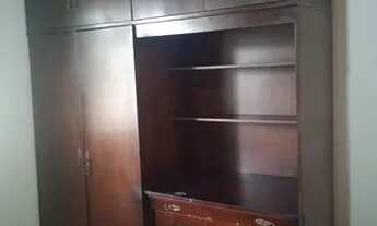 Imagem: Quarto mobiliado em casa de família, com