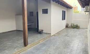 Imagem 4: Casa para venda tem 145 metros quadrados com 3 quartos em Vila Pires - Santo André - SP