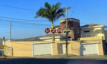 Imagem 2: Maravilhoso sobrado de alto padrão, com 630m2 de terreno e 297m2 de construção no bairro J