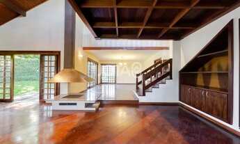 Imagem 2: CASA EM TERRENO DE ESQUINA NO SEMINÁRIO Casa em terreno de esquina no Seminário - J8