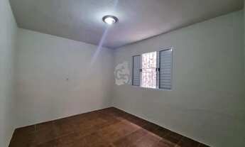 Imagem 2: Casa (Sabrado) Comercial p/ Locação c/ 82m² - 3 Salas, 2 Banheiros, Cozinha, Área de Servi