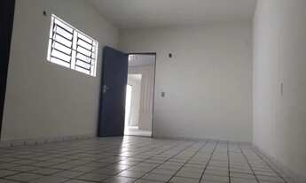 Imagem 6: Casa encantadora para locação no Alecrim próximo a Marinha 3/4, uma suíte máster