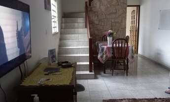 Imagem 4: Casa para venda tem 230 metros quadrados com 4 quartos em Jardim Portugal - São José dos C