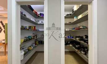 Imagem 6: Casa de condomínio sobrado para venda tem 800 metros quadrados com 6 quartos