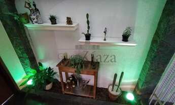 Imagem 7: Casa para venda possui 200 metros quadrados com 3 quartos em Parque Brasil - Jacareí - SP